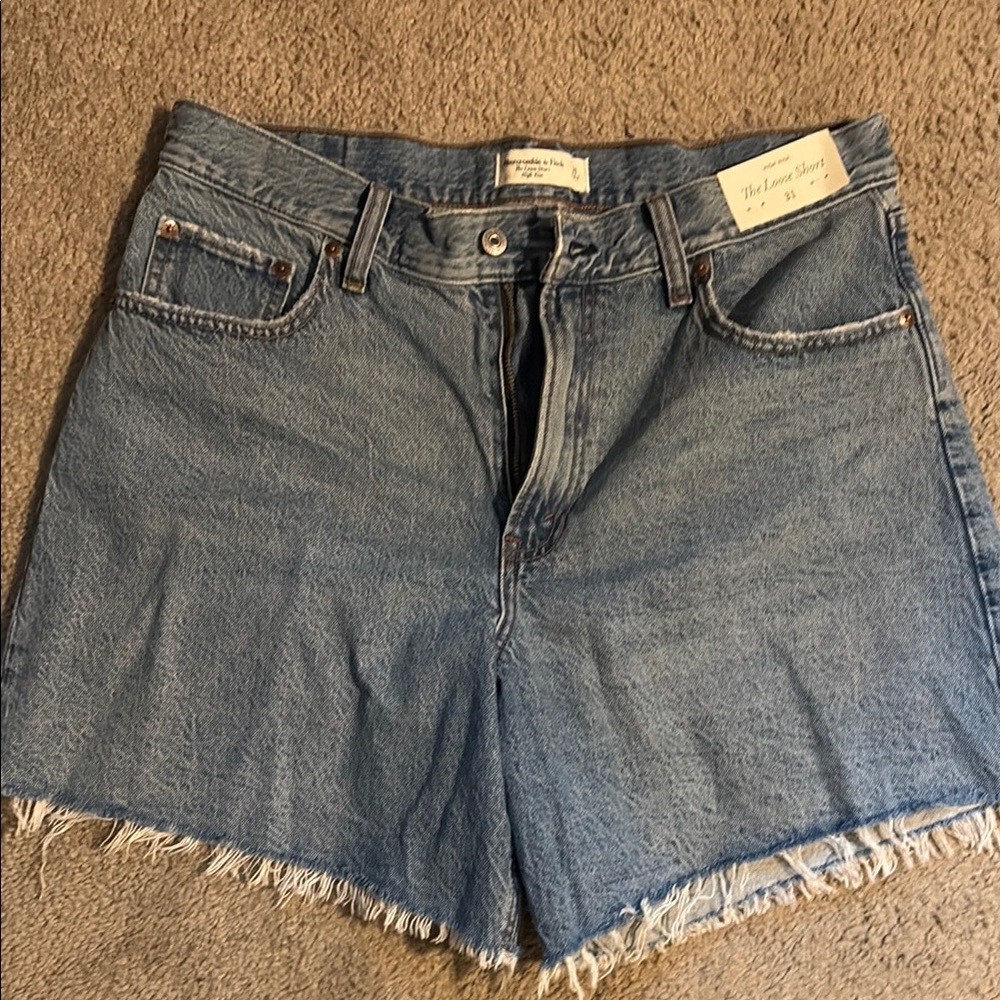 NWT Abercrombie High Rise Loose Shorts